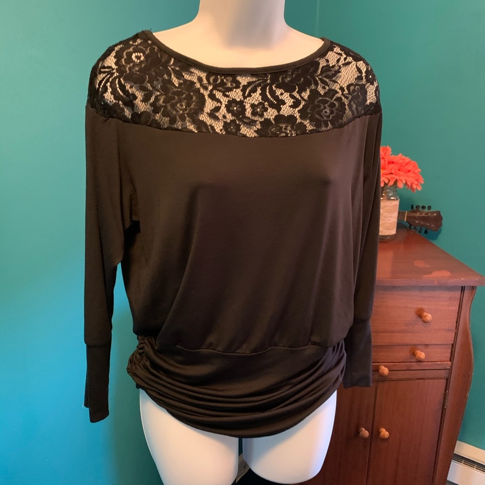 Black tunic/top lace yoke-medium